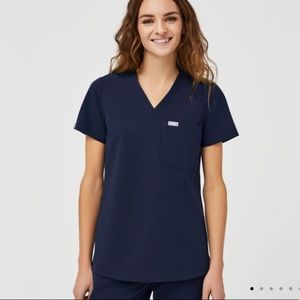 FIGS one pocket Catarina scrub top NAVY